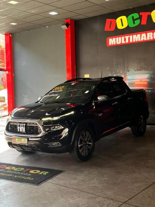 FIAT TORO 2.0 16V TURBO DIESEL RANCH 4WD AT9 FIAT TORO 2.0 16V TURBO DIESEL RANCH 4WD AT9